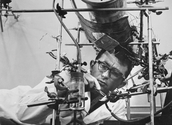Dr. Moshe Rishpon then: in the nuclear physics lab
